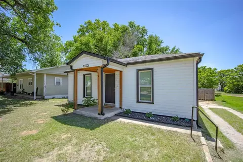 Exterior - 816 W Apache St, Purcell, OK 73080 photo 3 of 11