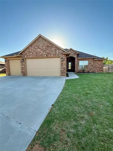 3705 Lambeth St, Mustang, OK 73064