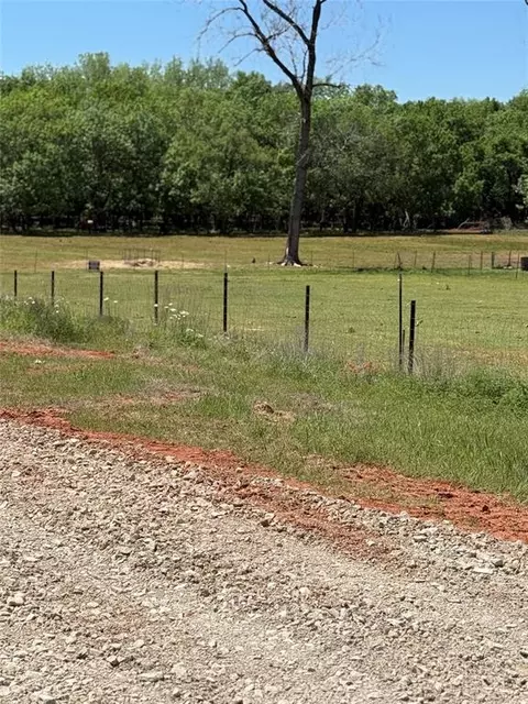 Hayfield Rd, Norman, OK 73026