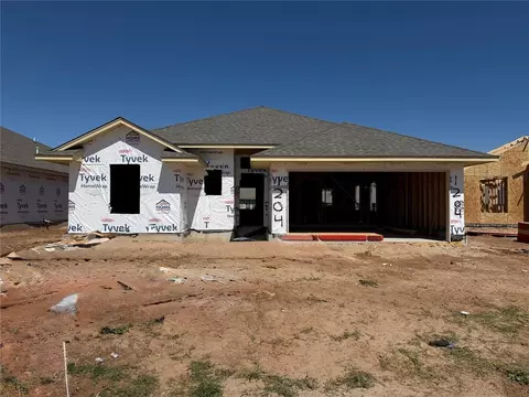 1204 Blackjack Creek Dr, Yukon, OK 73099