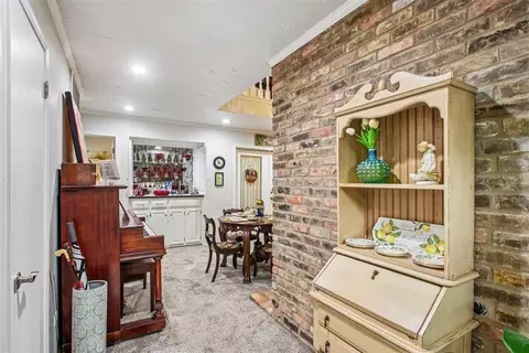 Entry Way - 329 Windbrook Dr, Norman, OK 73072 photo 2 of 4