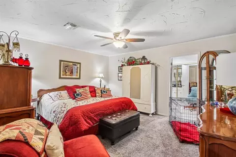 Bedroom - 329 Windbrook Dr, Norman, OK 73072 photo 3 of 4