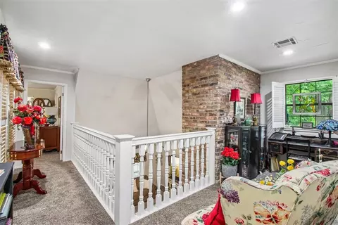 Entry Way - 329 Windbrook Dr, Norman, OK 73072 photo 4 of 4