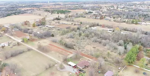 518 S Mustang Rd, Tuttle, OK 73089 photo 3