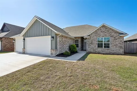 1312 Monterey Dr, Norman, OK 73072