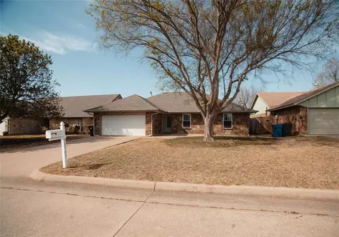 10545 Reiter Dr, Midwest City, OK 73130