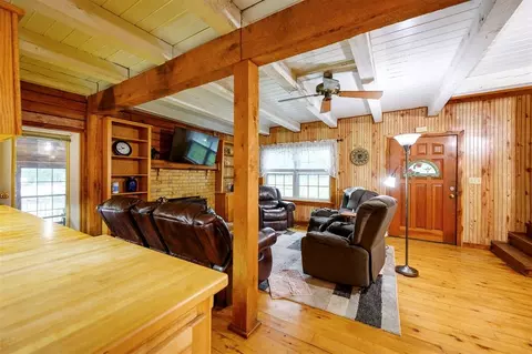 Living - 1037 River Bluff Rd, Idabel, OK 74745 photo 1 of 4
