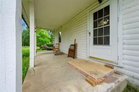 Exterior - 1037 River Bluff Rd, Idabel, OK 74745 photo 6 of 7