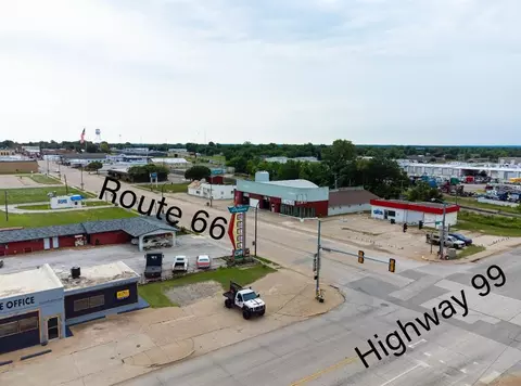 718 W Main St, Stroud, OK 74079