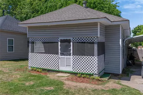 526 S Reno Ave, El Reno, OK 73036