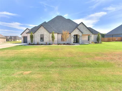 948 Dorsi Cir, Newcastle, OK 73065