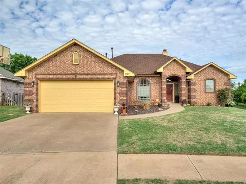 17729 Gold Dr, Edmond, OK 73012