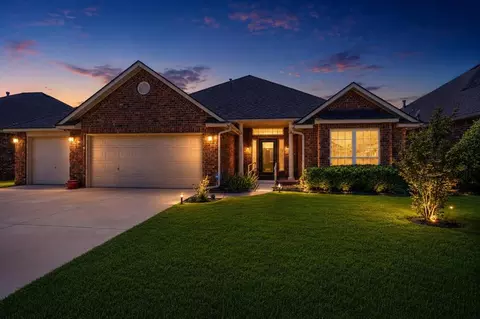 16609 Valderama Way, Edmond, OK 73012