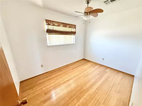 Bedroom - 933 Denise St, Altus, OK 73521 photo 1 of 6