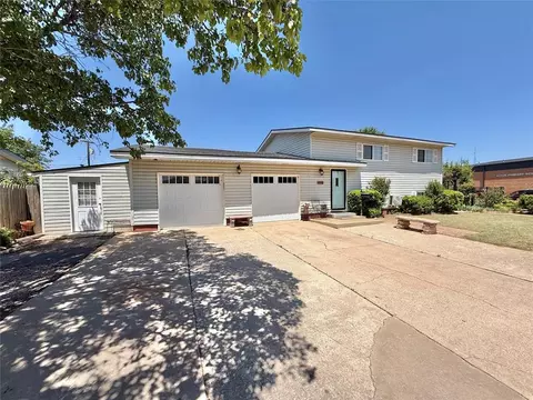 933 Denise St, Altus, OK 73521