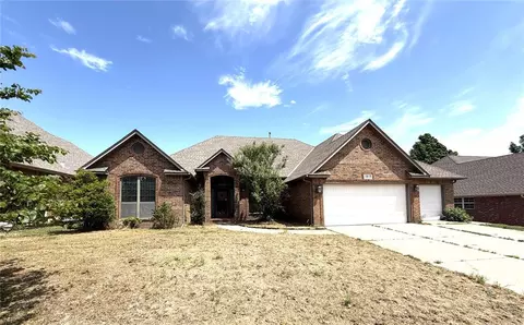 1813 Kingsgate Ter, Yukon, OK 73099