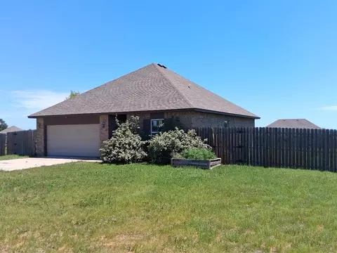 Exterior - 15967 Prairie Rose Dr, Mcloud, OK 74851 photo 2 of 10