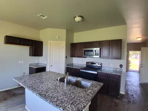 Kitchen - 15967 Prairie Rose Dr, Mcloud, OK 74851 photo 1 of 1