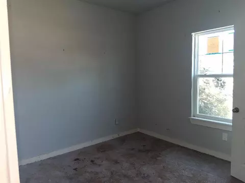 Bedroom - 15967 Prairie Rose Dr, Mcloud, OK 74851 photo 2 of 2