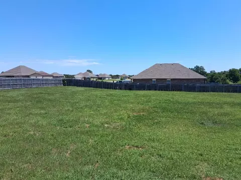 Exterior - 15967 Prairie Rose Dr, Mcloud, OK 74851 photo 10 of 10
