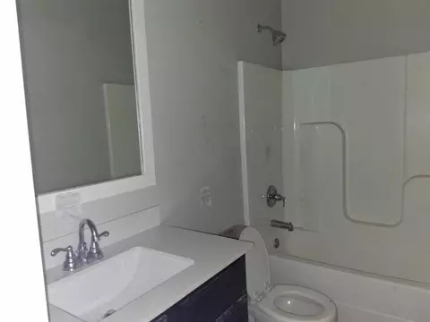 Bath - 15967 Prairie Rose Dr, Mcloud, OK 74851 photo 2 of 2