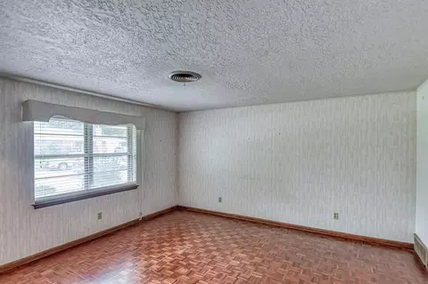 Living - 1701 Denison Dr, Norman, OK 73069 photo 1 of 5