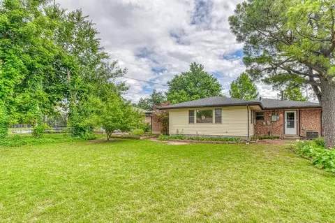 Exterior - 1701 Denison Dr, Norman, OK 73069 photo 4 of 6