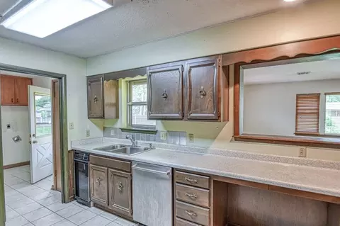 Kitchen - 1701 Denison Dr, Norman, OK 73069 photo 3 of 5