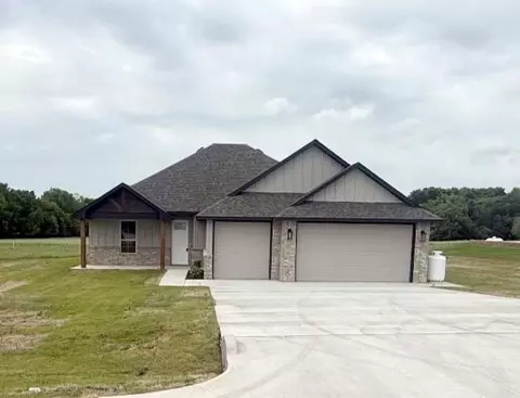 3364 Prairie View Trl, Noble, OK 73068