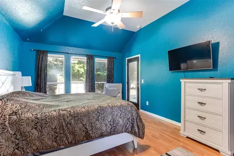 Bedroom - 805 Old Bugle Rd, Edmond, OK 73003 photo 1 of 5