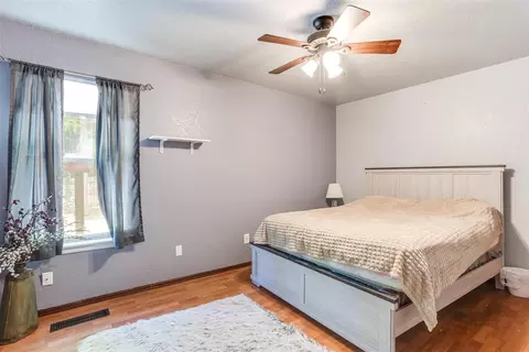 Bedroom - 805 Old Bugle Rd, Edmond, OK 73003 photo 5 of 5