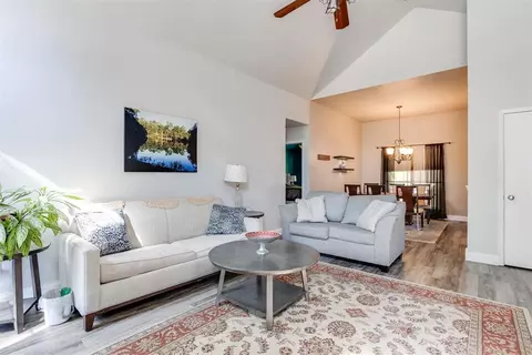 Living - 805 Old Bugle Rd, Edmond, OK 73003 photo 2 of 4