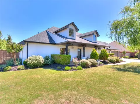 1028 Skyline Blvd, Edmond, OK 73025