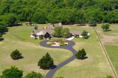 3150 W Waterloo Rd, Edmond, OK 73025