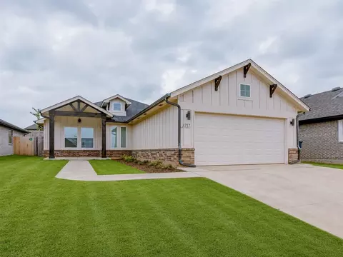 3717 NW 177th St, Edmond, OK 73012