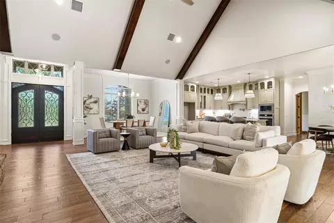 Living - 14345 E Fork Rd, Arcadia, OK 73007 photo 2 of 3