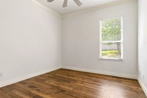 Bedroom - 14345 E Fork Rd, Arcadia, OK 73007 photo 4 of 5