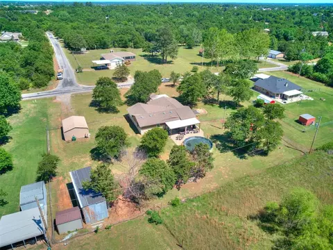 View/Area - 3401 Sharon Ave, Harrah, OK 73045 photo 2 of 3