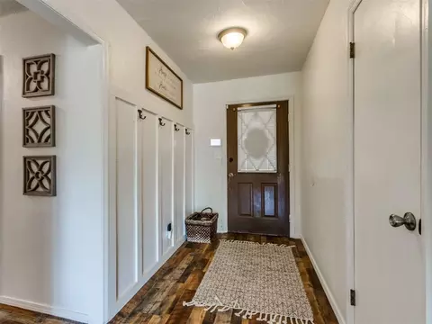 Entry Way - 3401 Sharon Ave, Harrah, OK 73045 photo 1 of 1