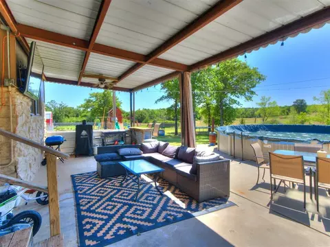 Exterior - 3401 Sharon Ave, Harrah, OK 73045 photo 9 of 12