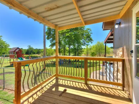Exterior - 3401 Sharon Ave, Harrah, OK 73045 photo 3 of 12