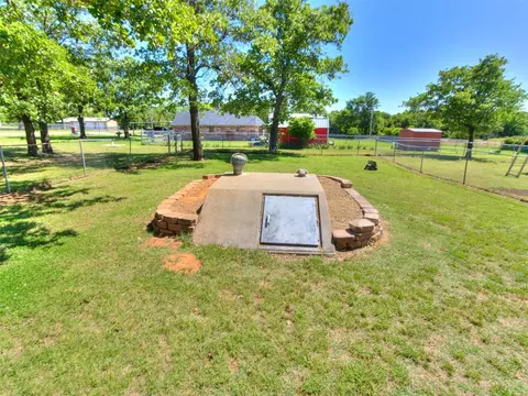 Exterior - 3401 Sharon Ave, Harrah, OK 73045 photo 4 of 12