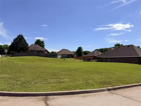 Bella Court, Purcell, OK 73080
