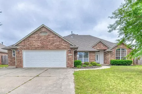 2340 Chadwick Dr, Norman, OK 73071