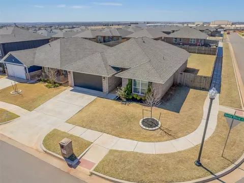 18025 Sunny Stone Ct, Edmond, OK 73012
