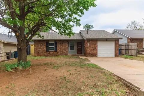 221 W Wayne St, Edmond, OK 73003