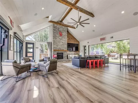 Living - 501 E Brooks St, Norman, OK 73071 photo 1 of 5