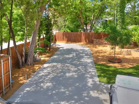 Exterior - 501 E Brooks St, Norman, OK 73071 photo 20 of 20