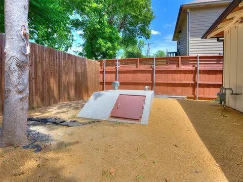 Exterior - 501 E Brooks St, Norman, OK 73071 photo 17 of 20