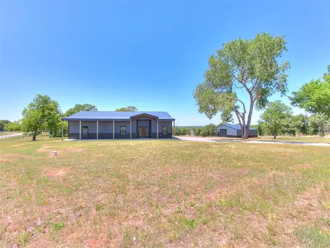 17899 N Harrah Rd, Luther, OK 73054